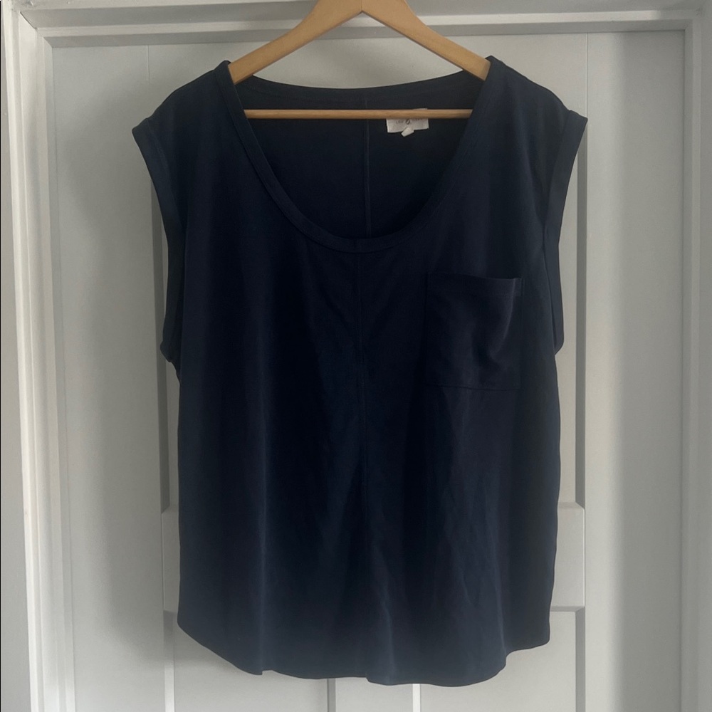 Lou & Grey Navy Sleeveless Tee - 188